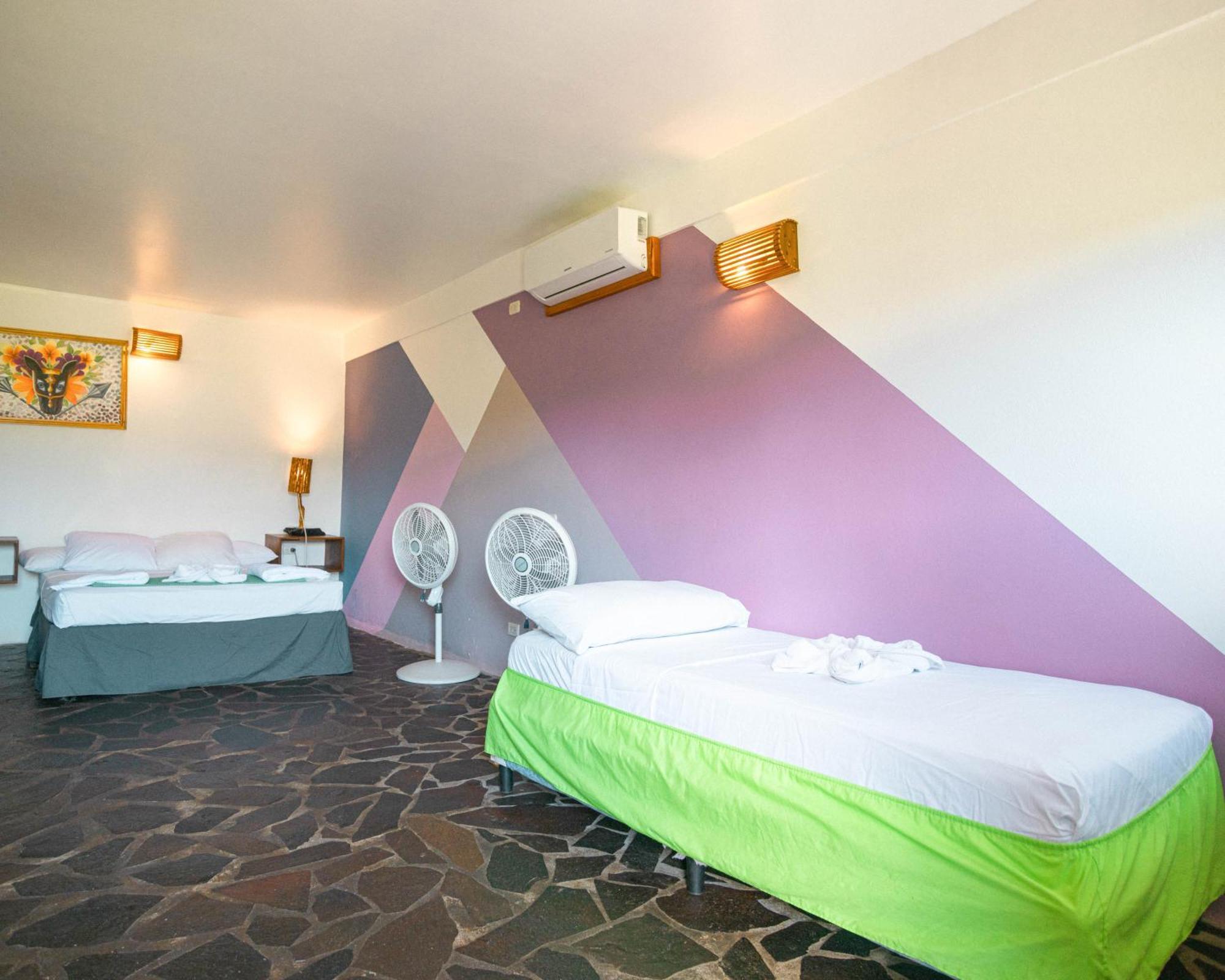 Paradiso Hostel La Laguna エクステリア 写真